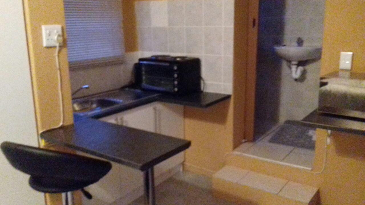 Let Us Accomodation Ист-Лондон Экстерьер фото